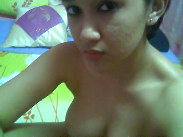 17P Kinky Malay Chick