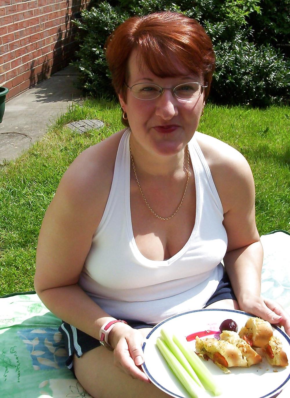 23P British MILF Wife Cindy