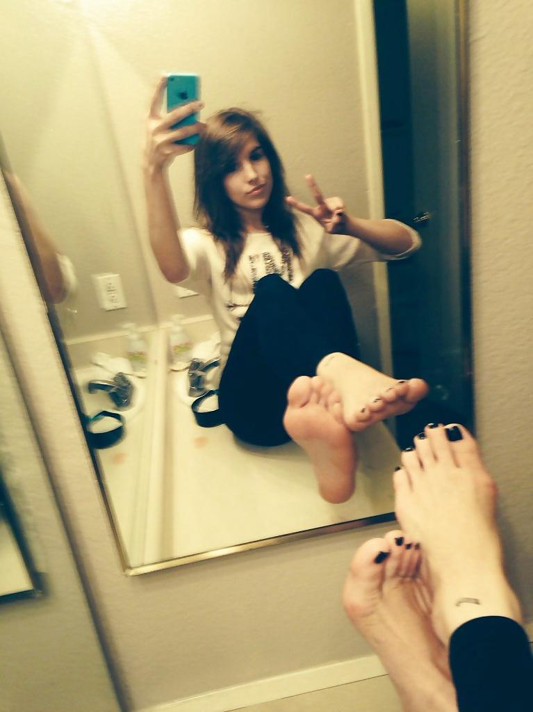 25P Feet and Toes !!