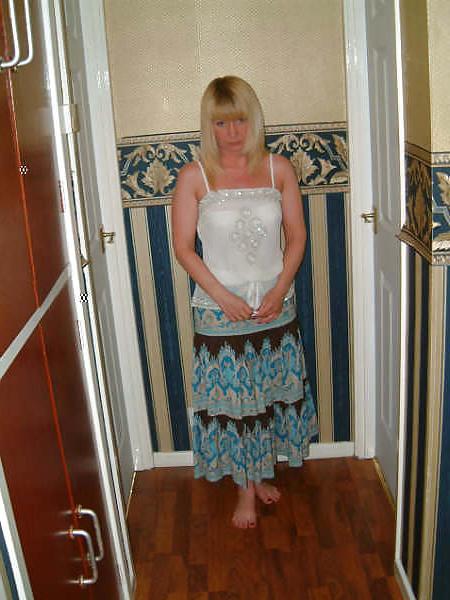 25P British Milf Debby