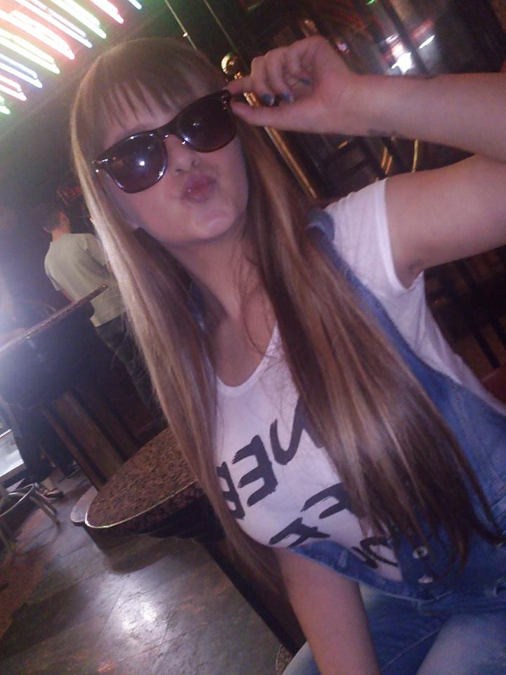 24P Biggest whore bitch and slut on this site (teen mom)