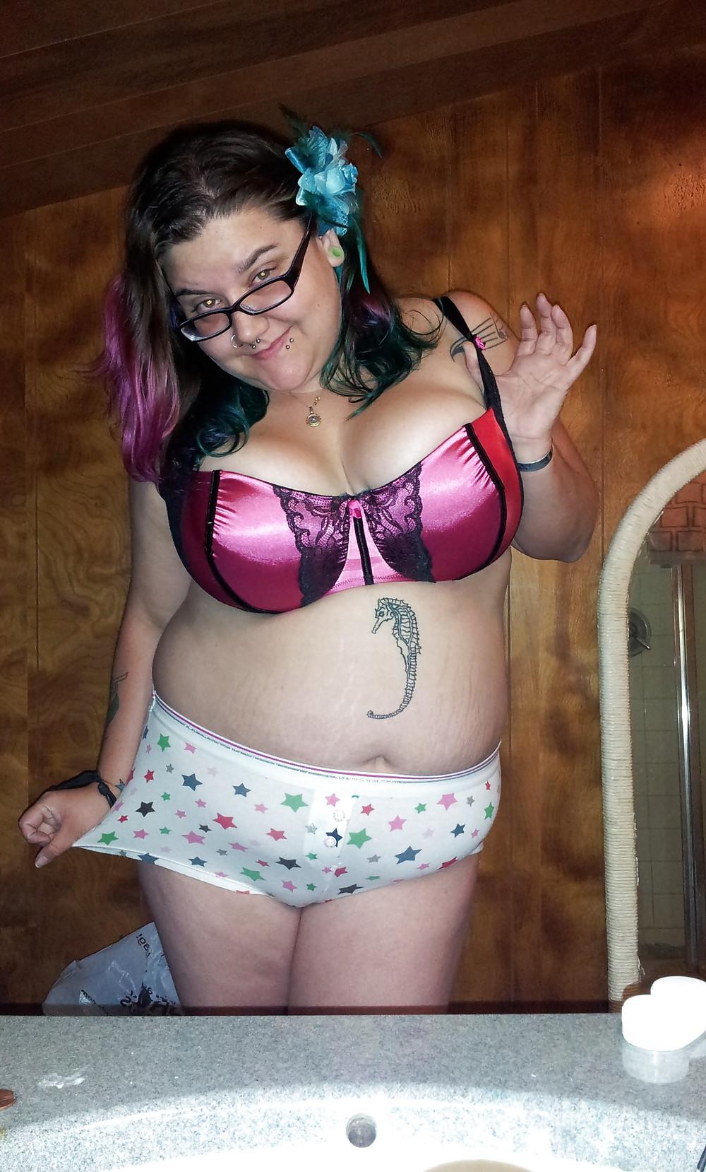 25P Fat Goth Girl