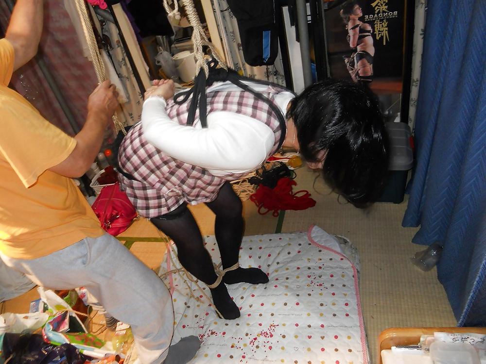 18P Rope play of fujiko with a apron