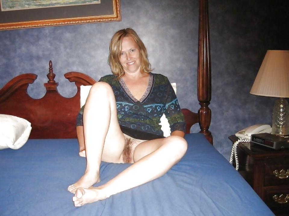 10P MILFS Ready To Play 01