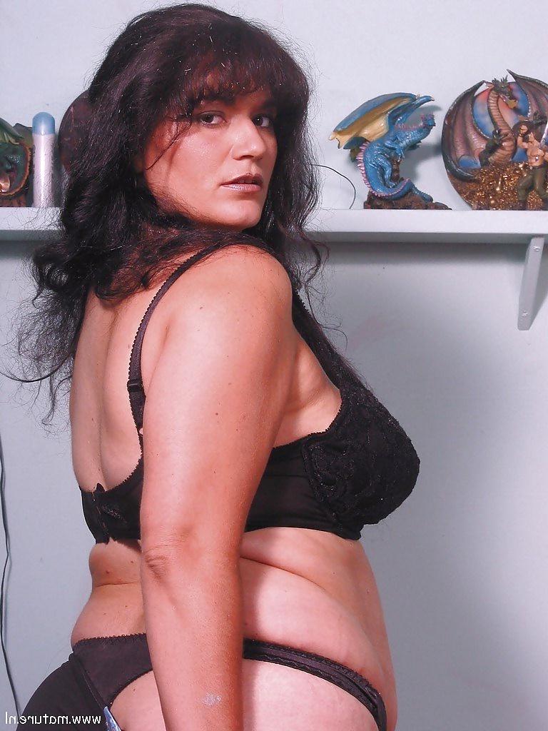 15P Breathtaking mouthwatering goddess