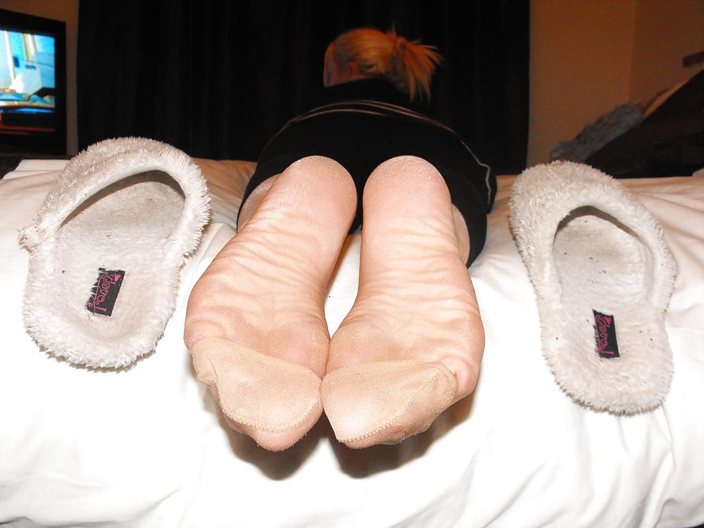 25P Em's nylon legs and feet