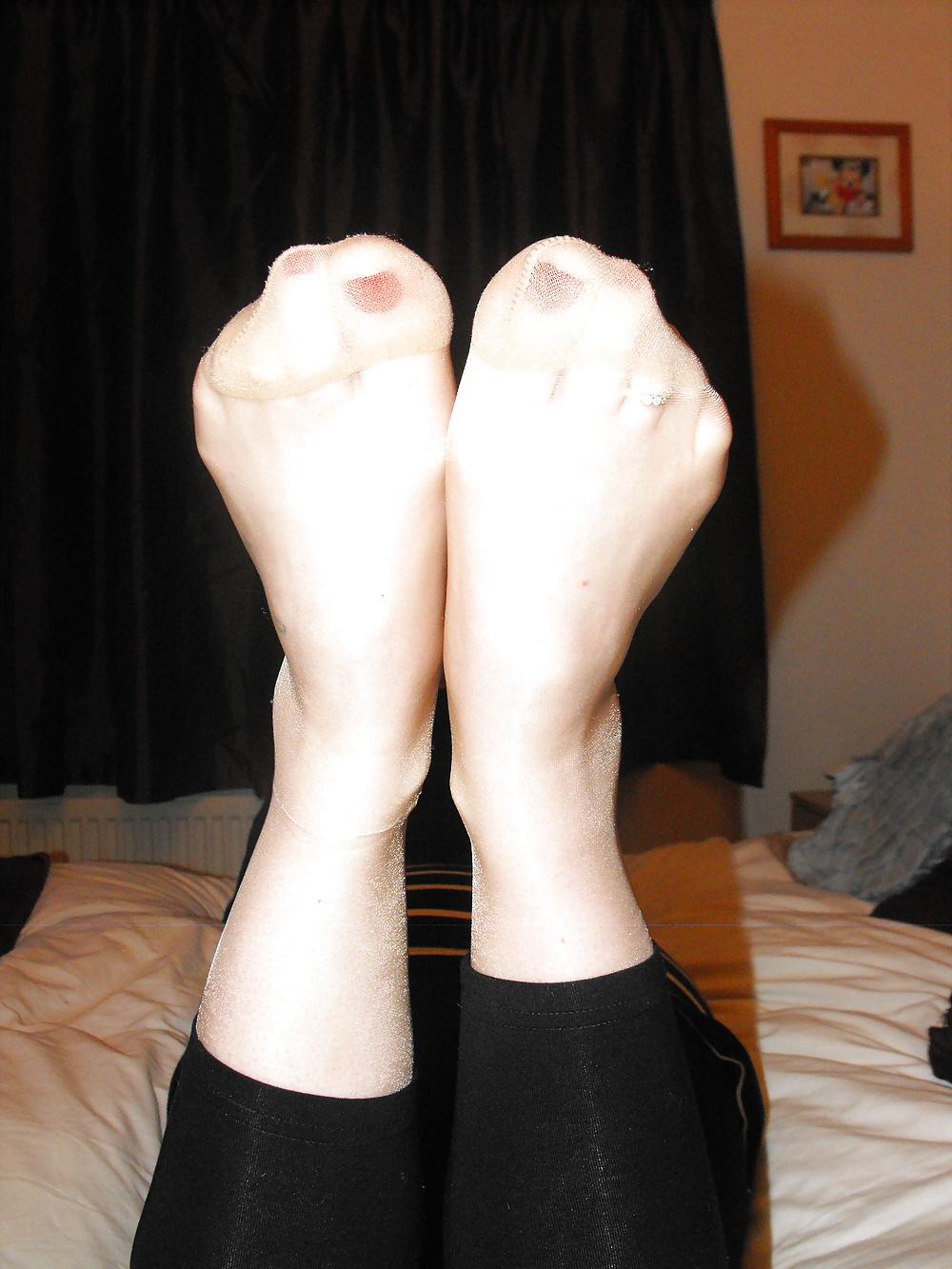 25P Em's nylon legs and feet