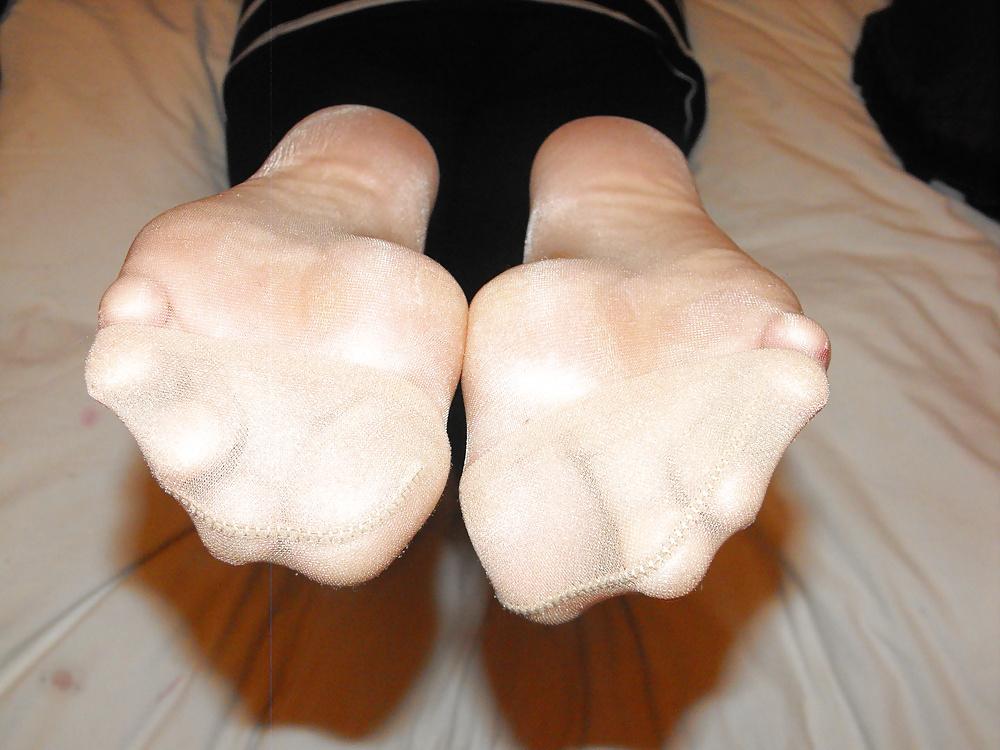 25P Em's nylon legs and feet