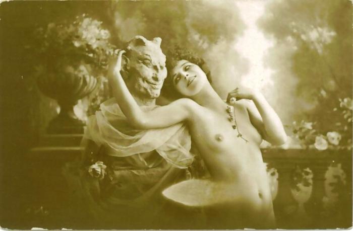 9P Artistic  Sex Photos