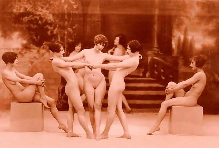 9P Artistic  Sex Photos