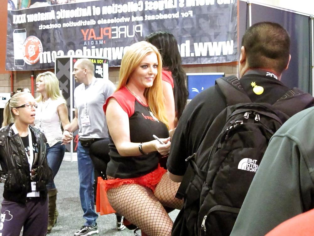 24P Sophie-Goddess Of Porn 2