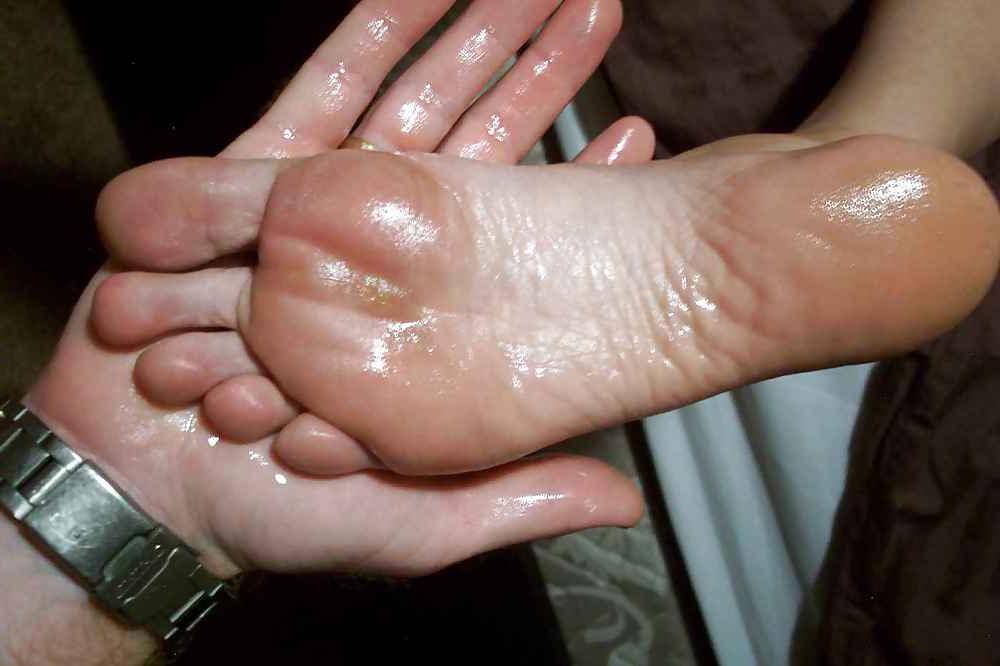 25P Feet toes cock