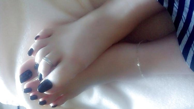 8P Female Masturbates 