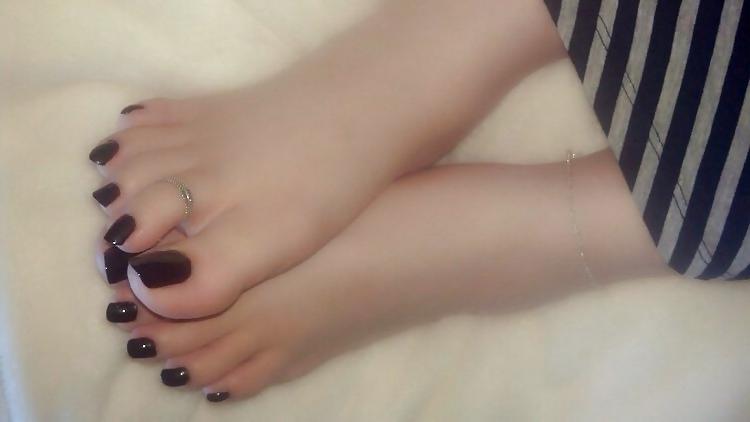 8P Female Masturbates 