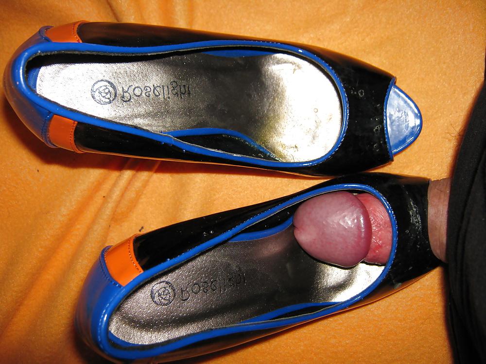 11P New heels for my goddess creamed by friend and me
