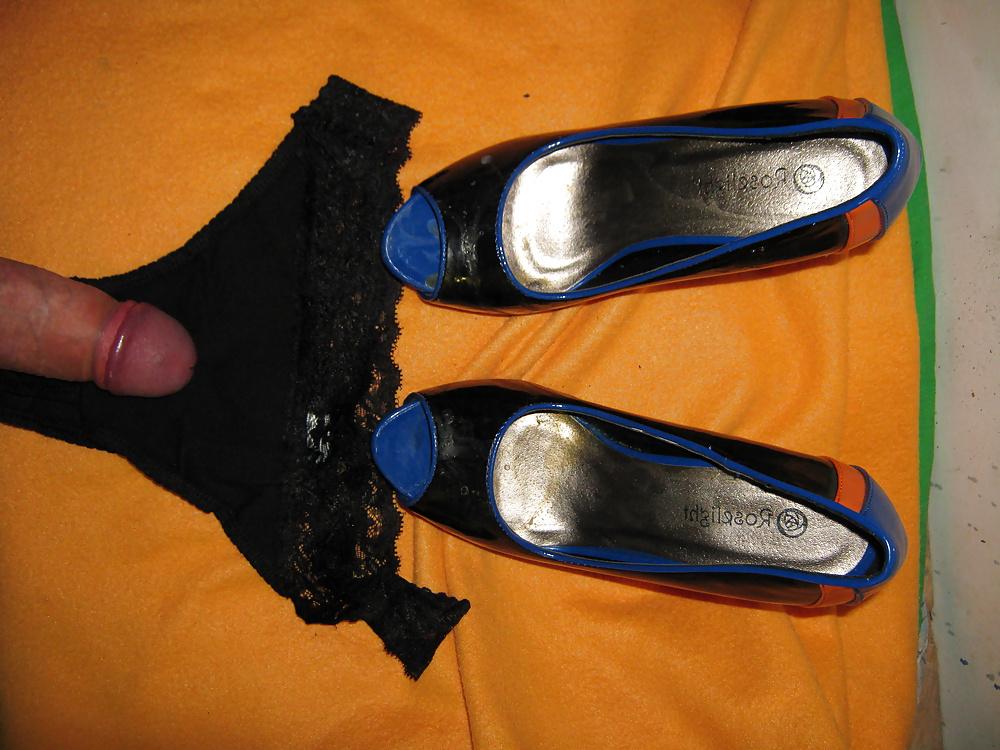 11P New heels for my goddess creamed by friend and me
