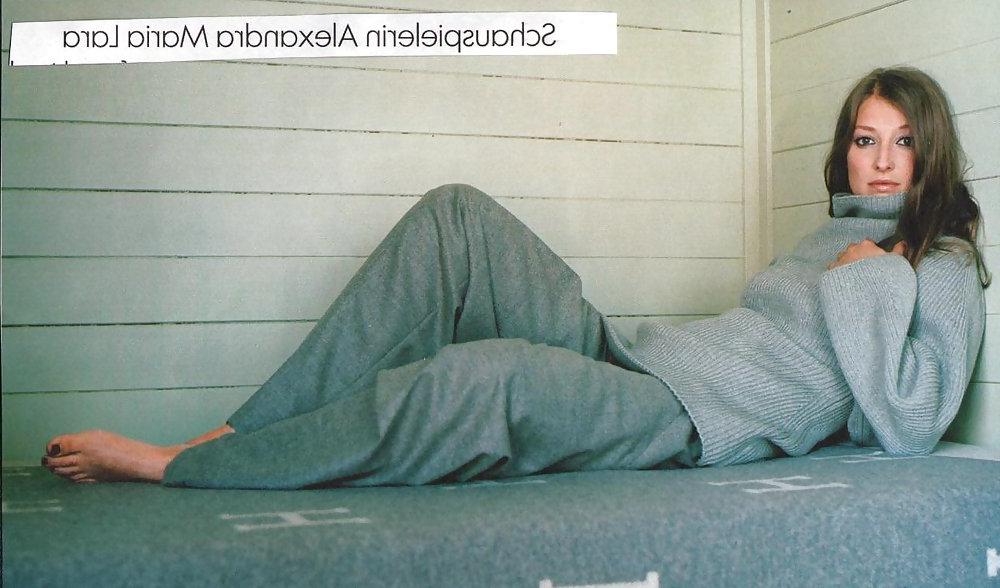 13P Alexandra Maria Lara - Feet and more