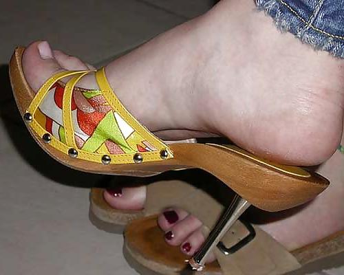 24P Sexy Mules and Feet.