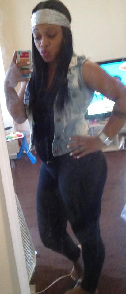 13P Redbone Thick Ass, Legs, And Feet!!!!