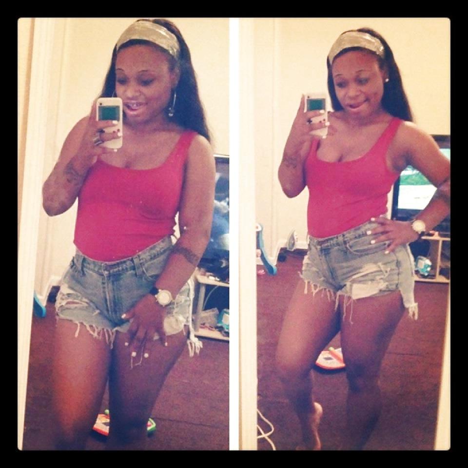 13P Redbone Thick Ass, Legs, And Feet!!!!
