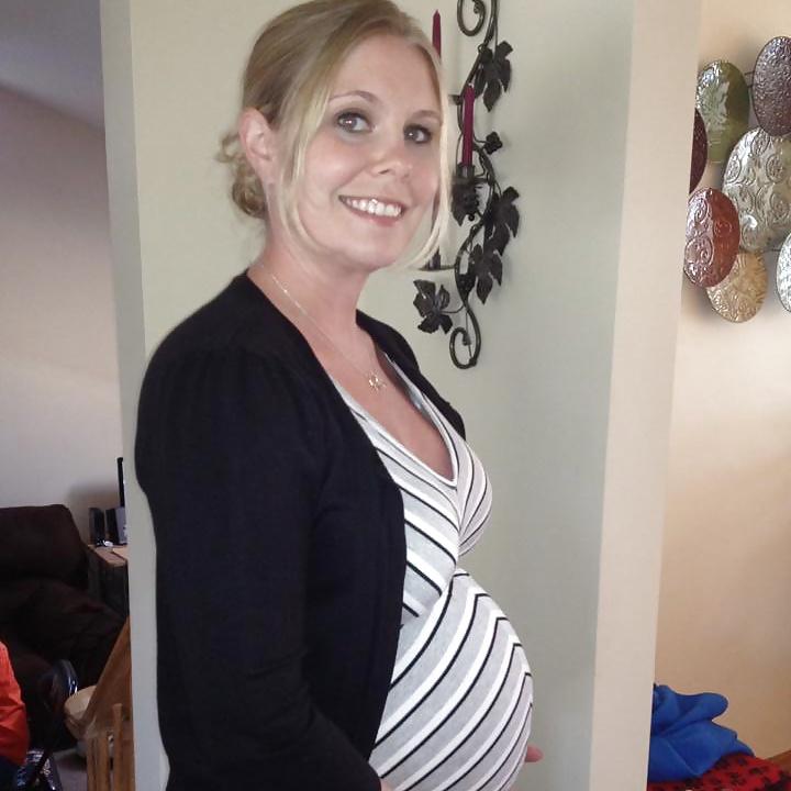 10P Sexy pregnant bitch's 