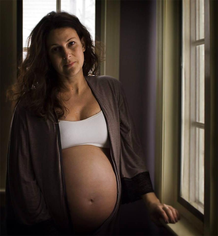 10P Sexy pregnant bitch's 