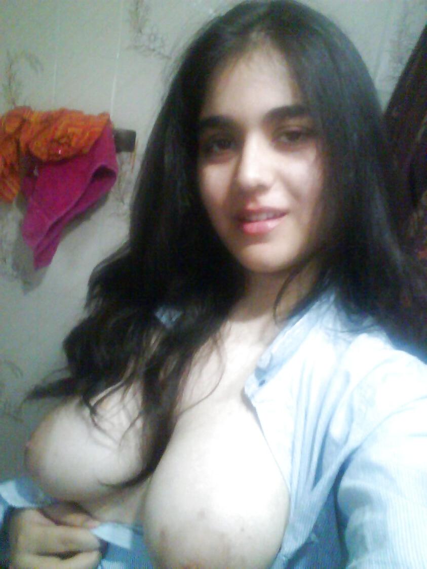 12P Indian Cute Girl