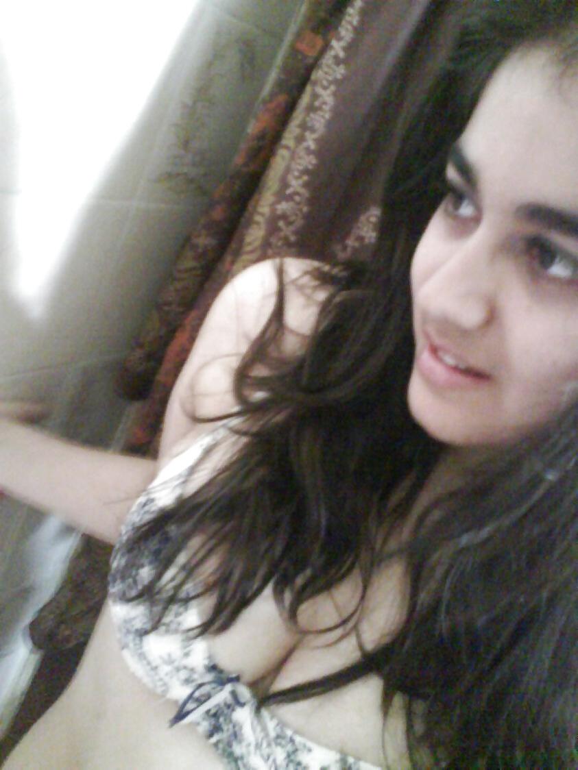 12P Indian Cute Girl