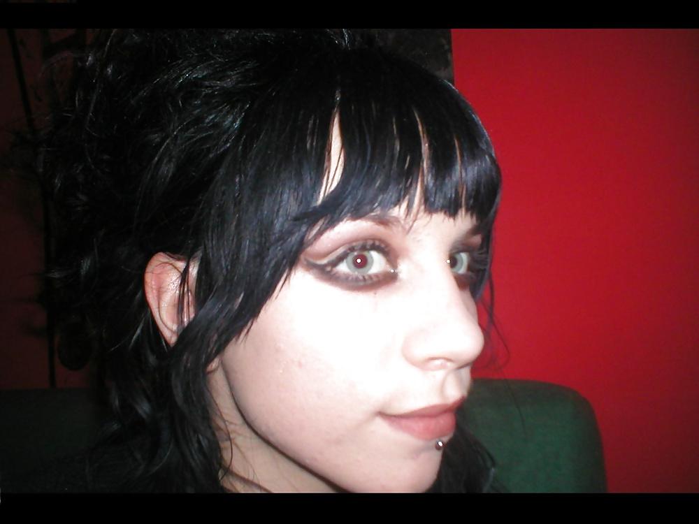 23P Gothic bitch