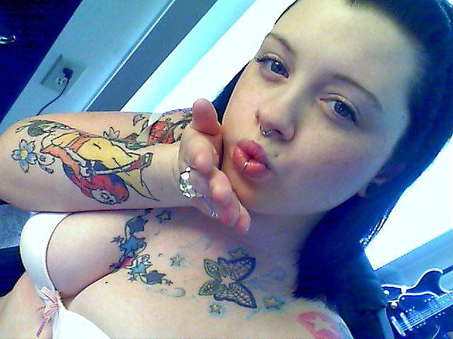 15P Amazing punk girl