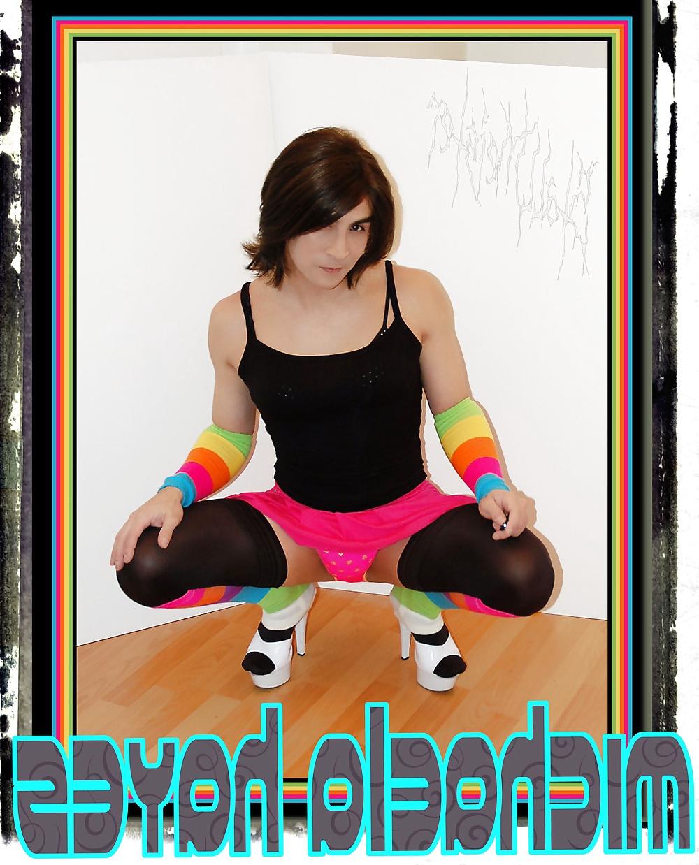 24P SLUT STABLE MEMBERS ART 2014