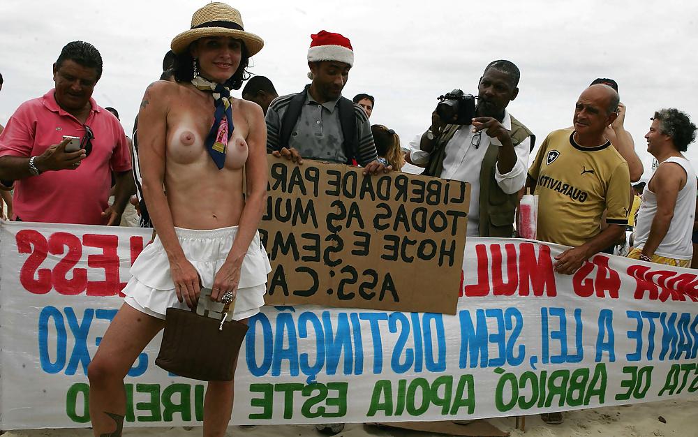 8P Topless em Ipanema no Rio