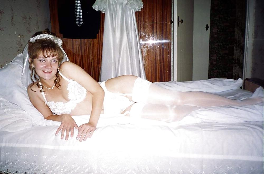 25P A bride to cum on