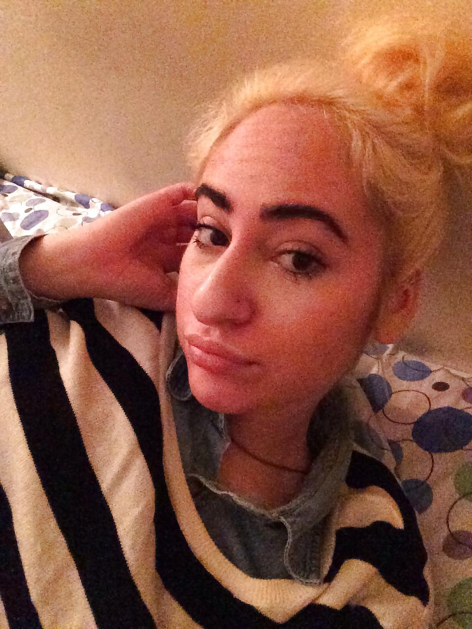 25P Thick White Slut Gets So Many BBC's Spewing Cum