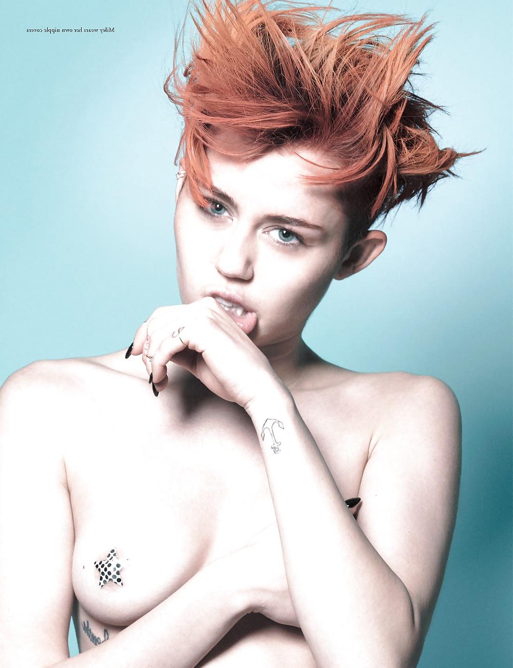 5P Miley Cyrus topless