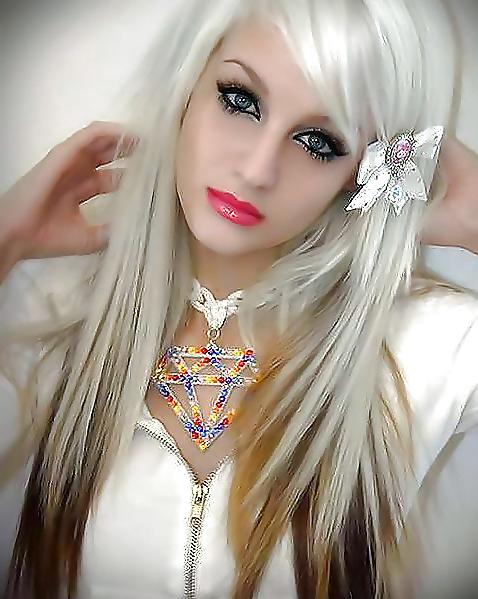 25P Blonde Goddess's