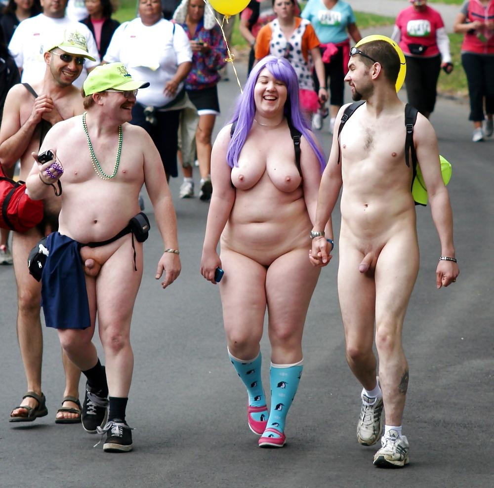 25P Nude in Public