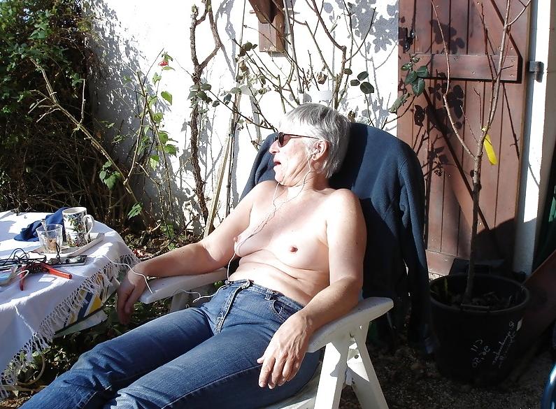 7P Topless on the terrace