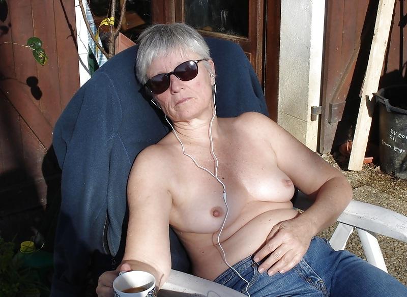 7P Topless on the terrace