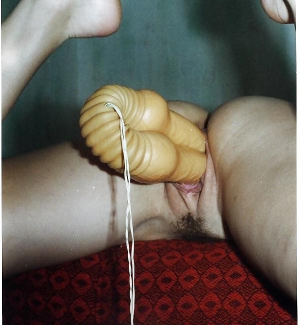 25P Girls loving their toys 7