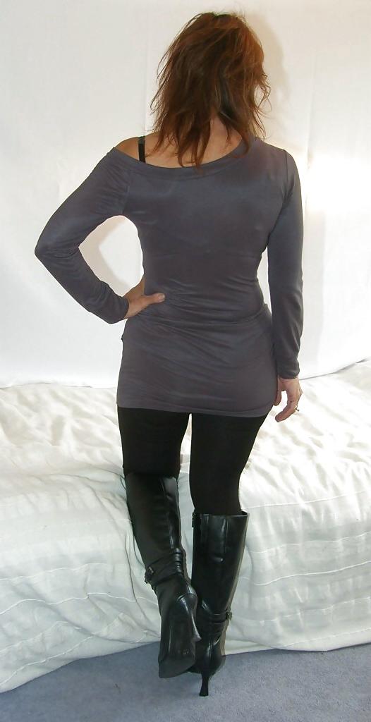 20P Breathtaking milf goddess