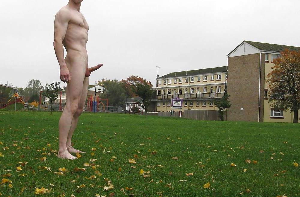 7P Nude in public 