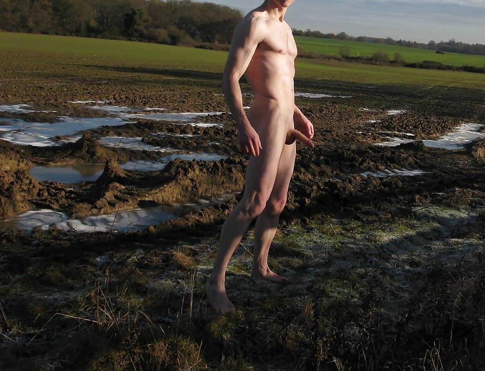 7P Nude in public 