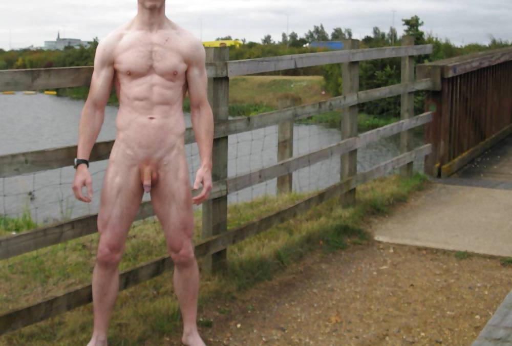7P Nude in public 