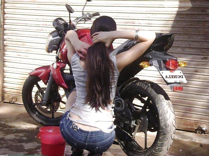 18P Some Hot, Cute and Busty Girls