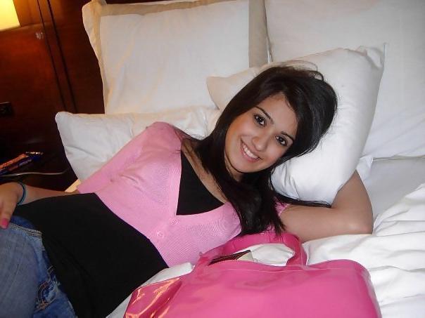 18P Some Hot, Cute and Busty Girls