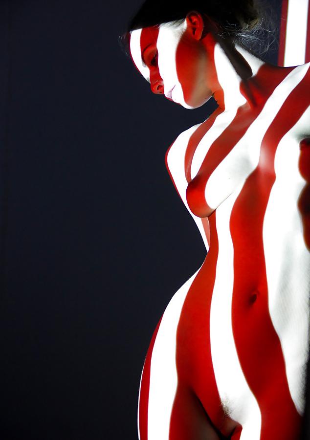 25P Nature's Finest Art: The Female Form