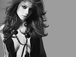 24P Michelle Trachtenberg Goddess