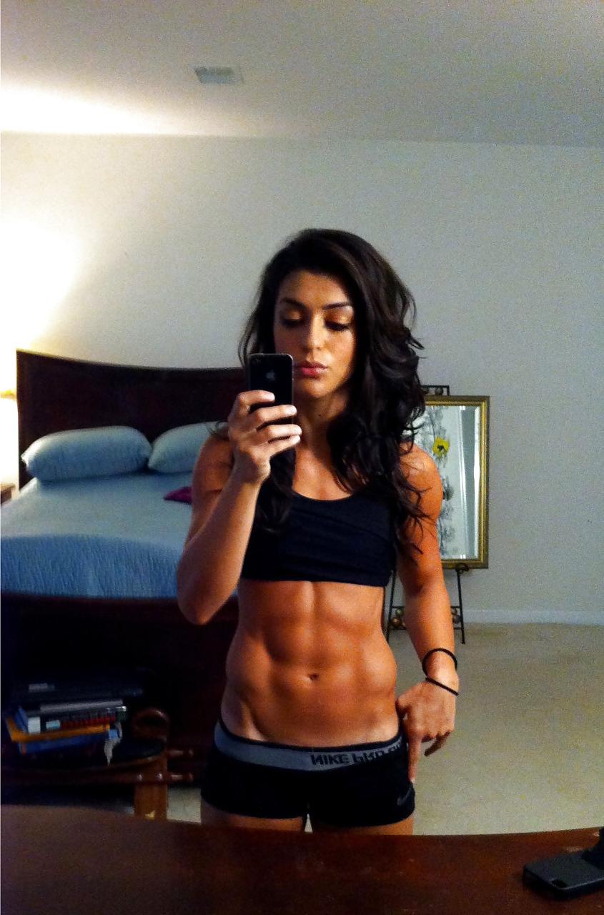 25P Sexy Muscled Girls