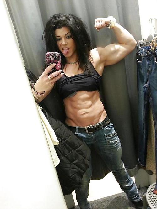 25P Sexy Muscled Girls 2